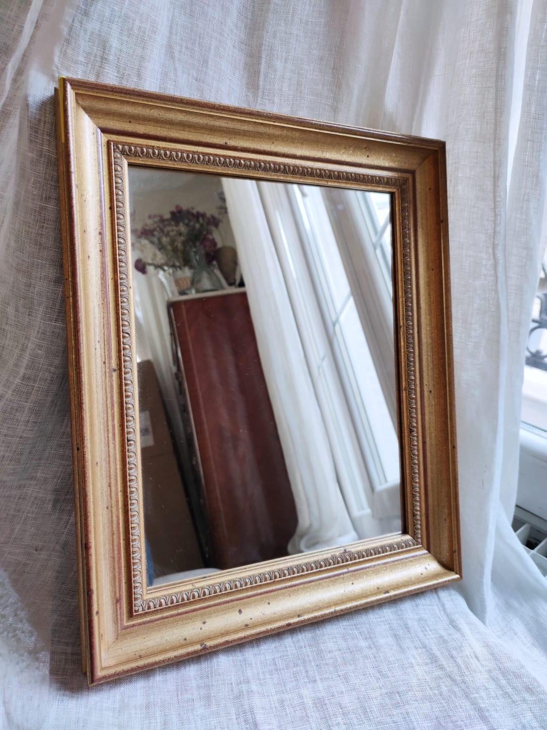 Gold rectangular mirror