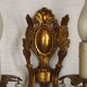 Paire de appliques murales en bronze traditionnel français avec des gouttes en cristal