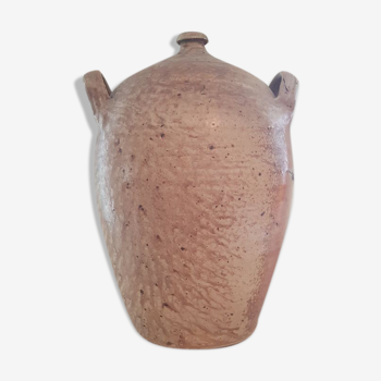 Jar or lady jeanne in varnished sandstone