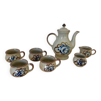 Stoneware tea set