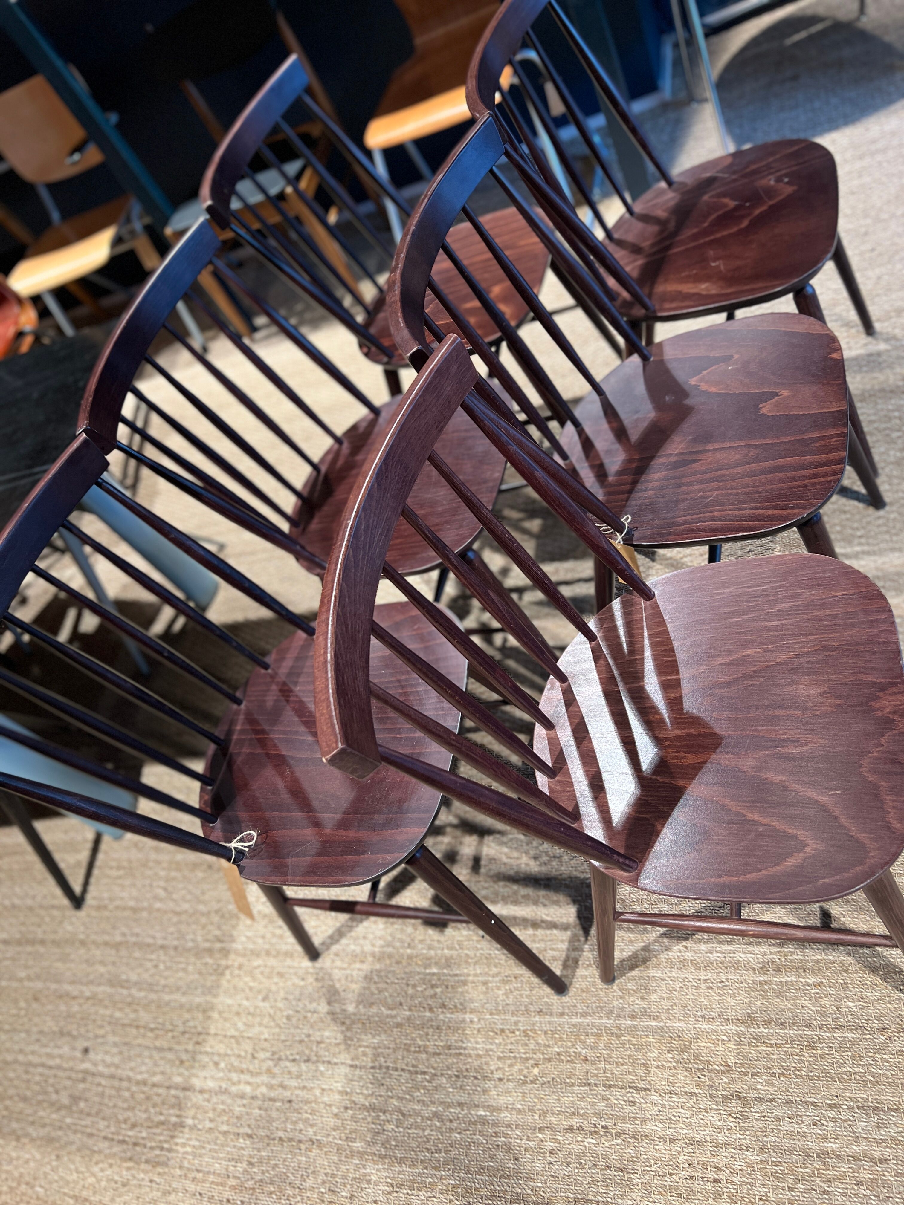 Set of 6 chairs in dark wood