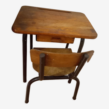 Bureau et chaise enfant