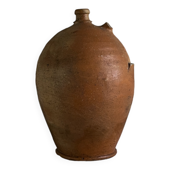 Rounded terracotta jar