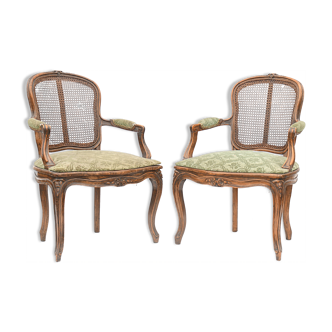 Paire de fauteuils canné de style Louis XV