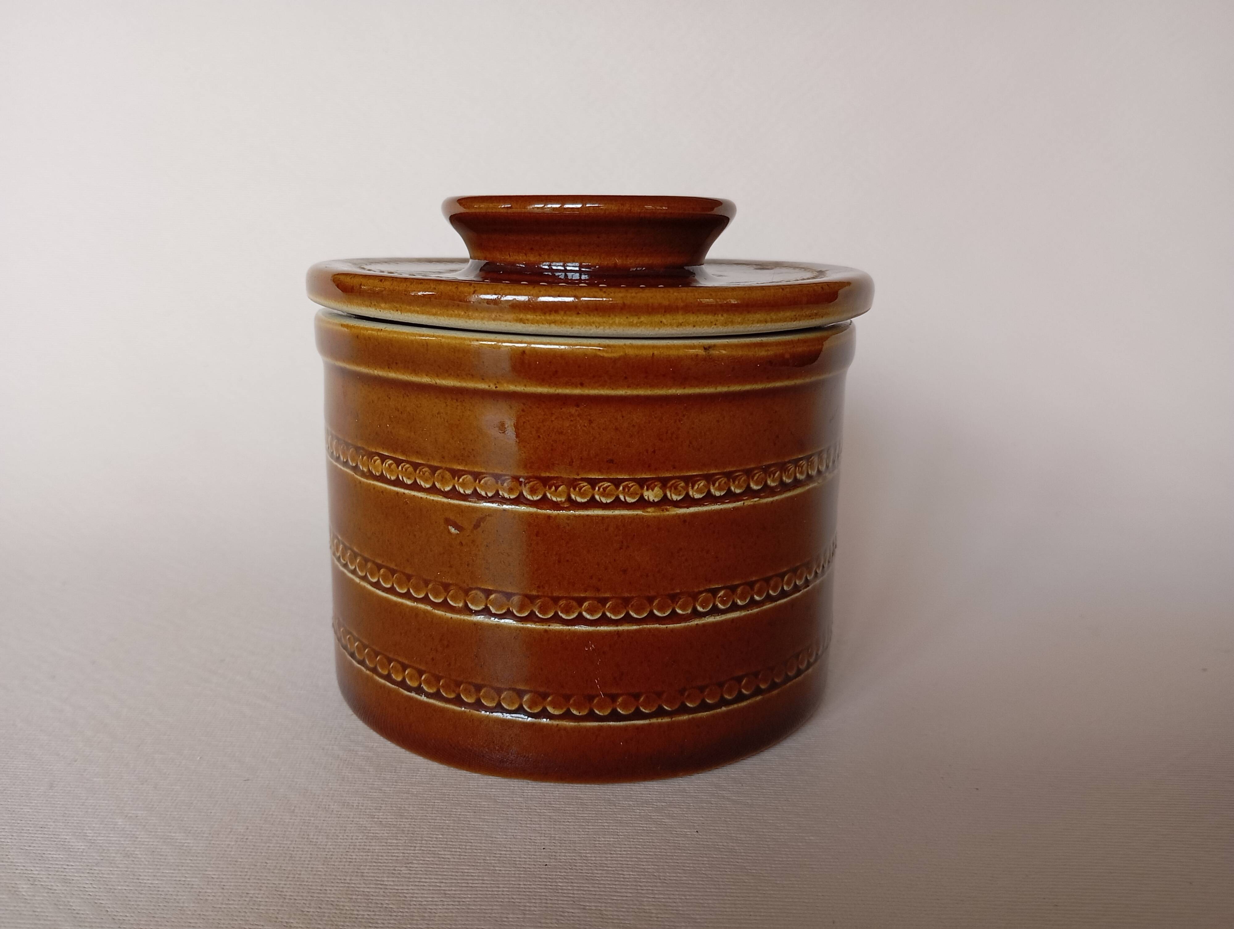Berry sandstone water butter dish
