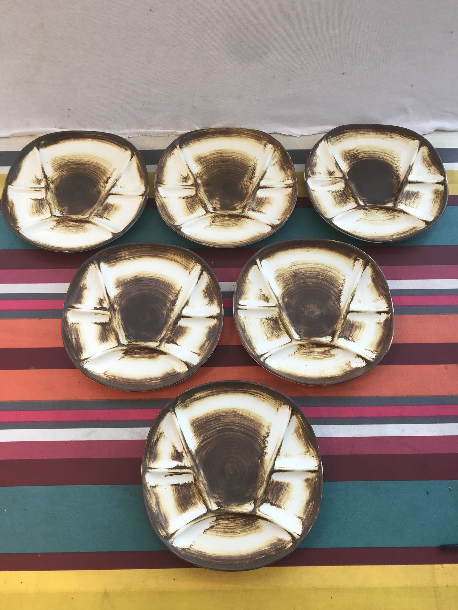 Series 6 old plates Longchamps