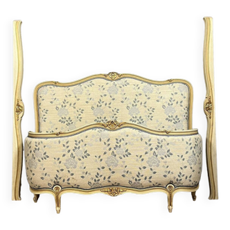 Louis XV style center basket bed in lacquered and gilded wood circa 1900