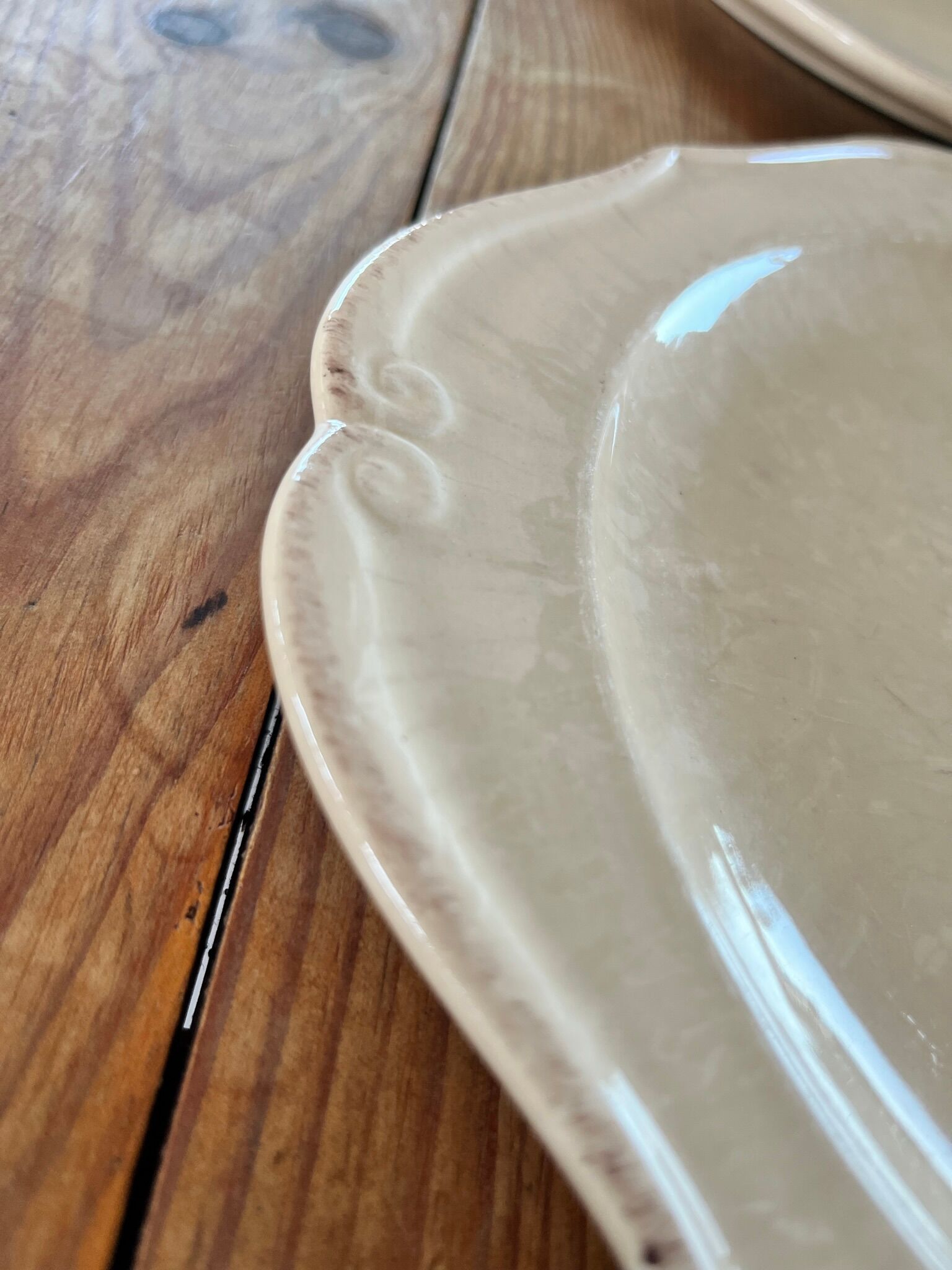 4 old dinner plates Maison Pichon Uzès