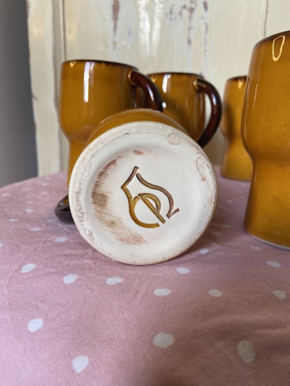 Vintage orange mugs 70s