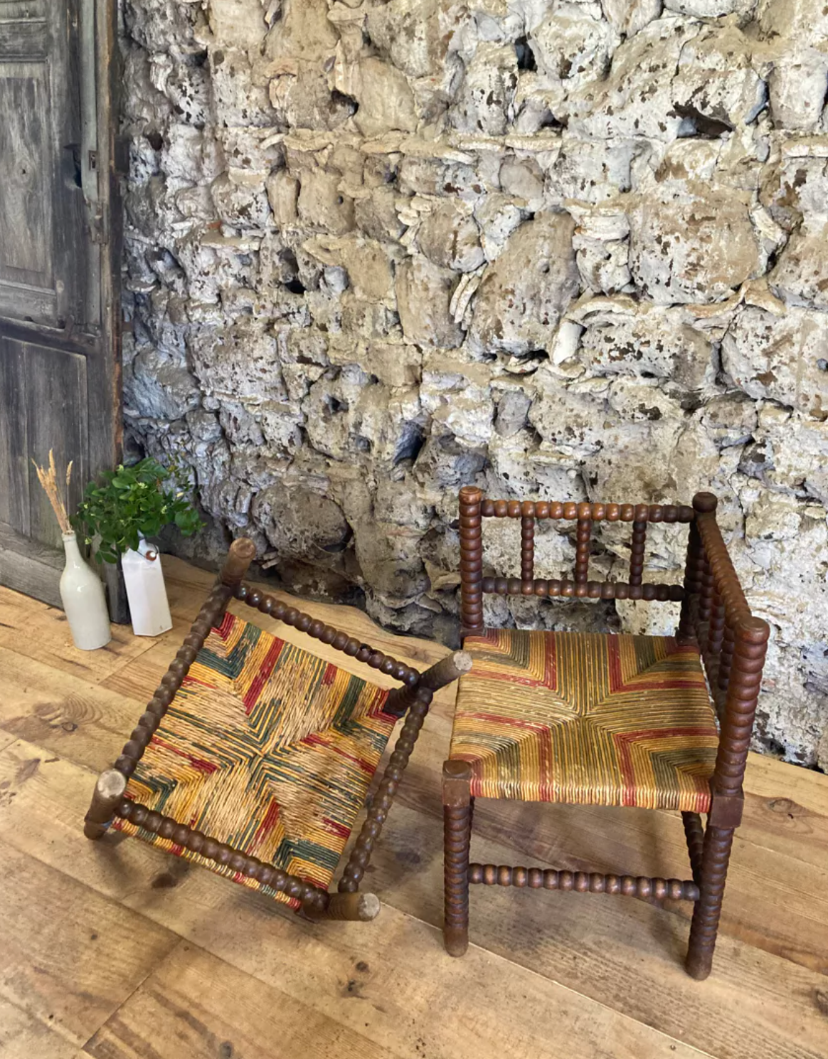 Pair of corner armchairs paillés in turned wood antique multicolored seat