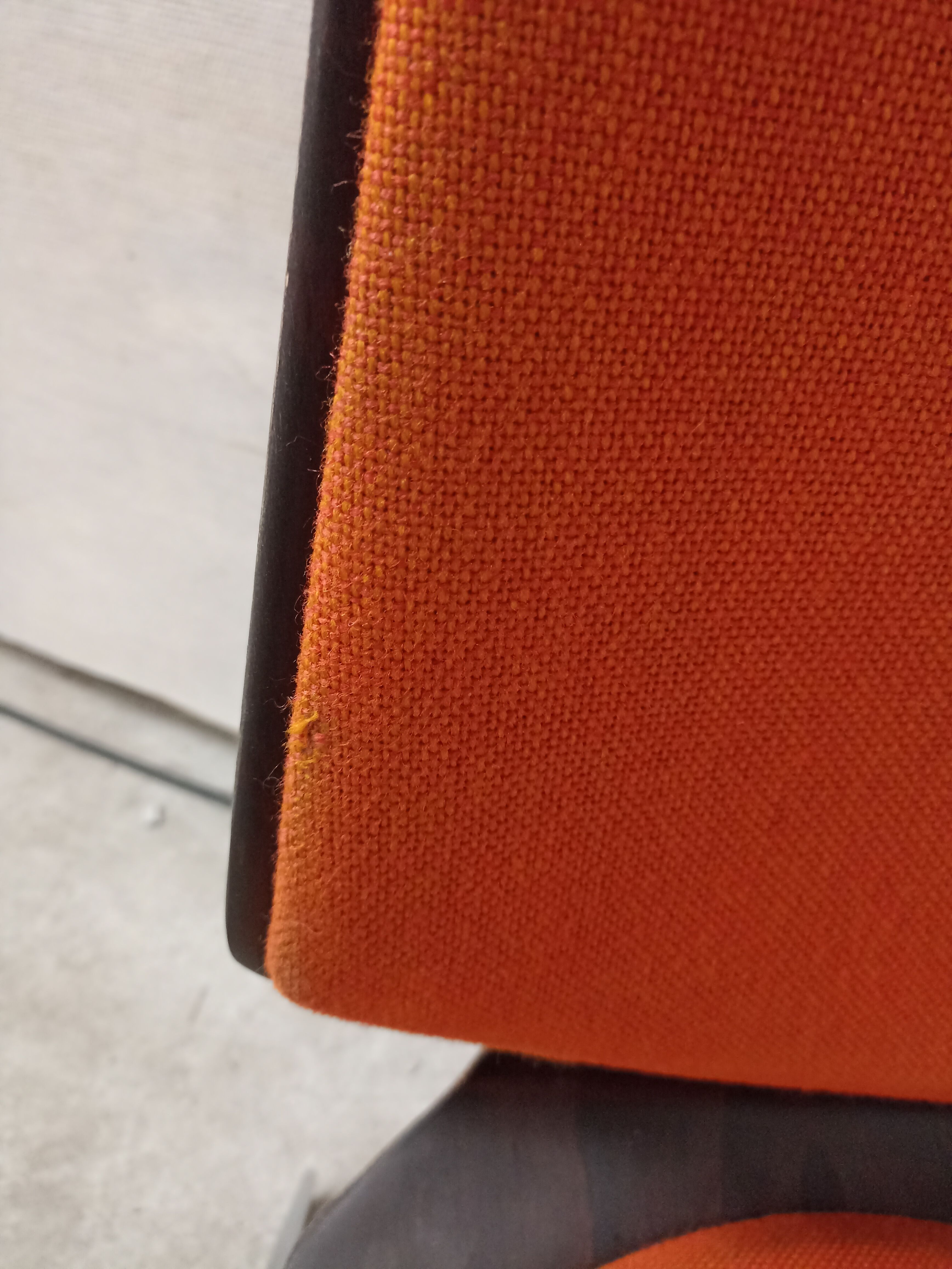 Set 6 vintage Pagwood chairs