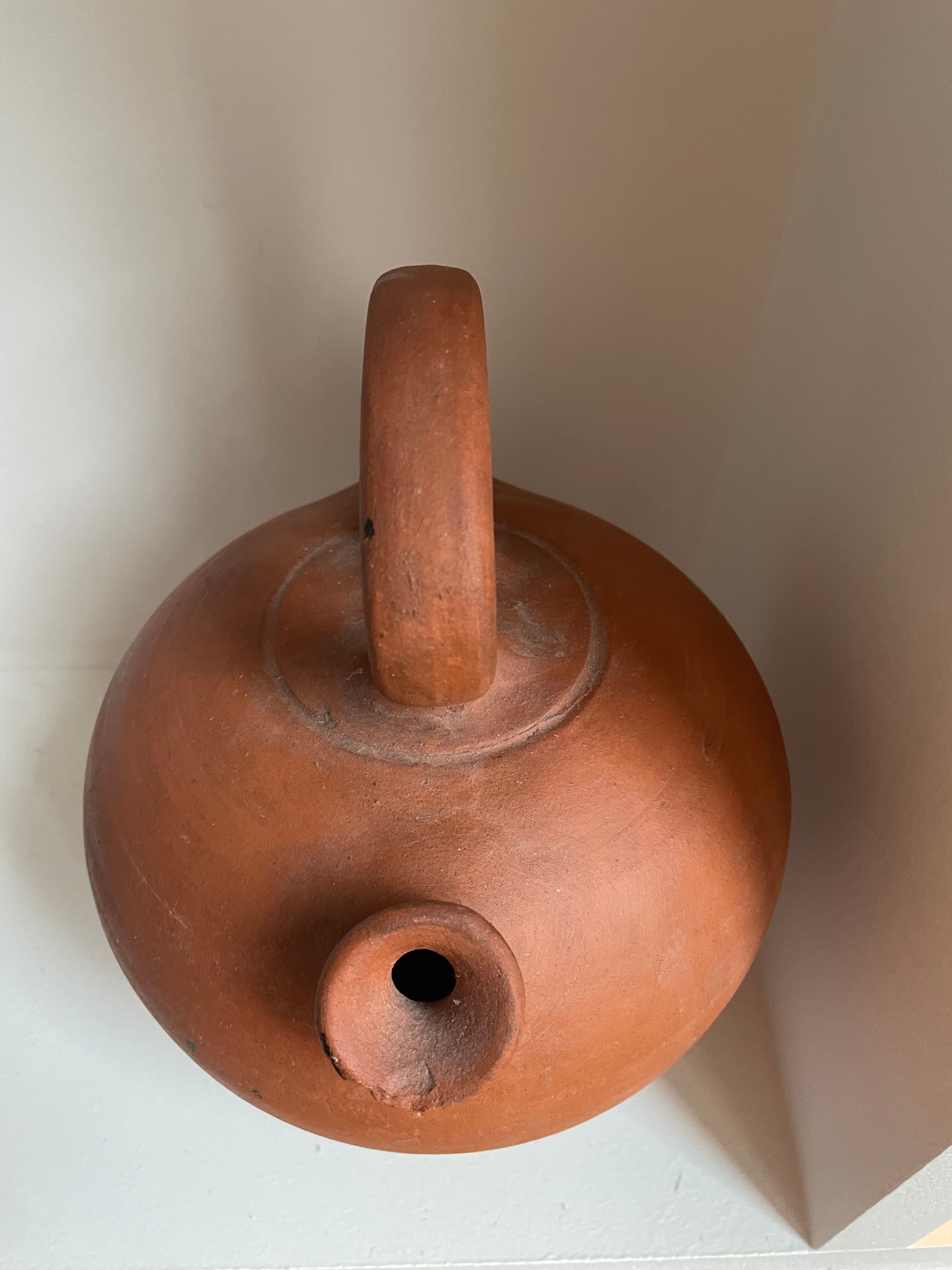 Terracotta gargoulette