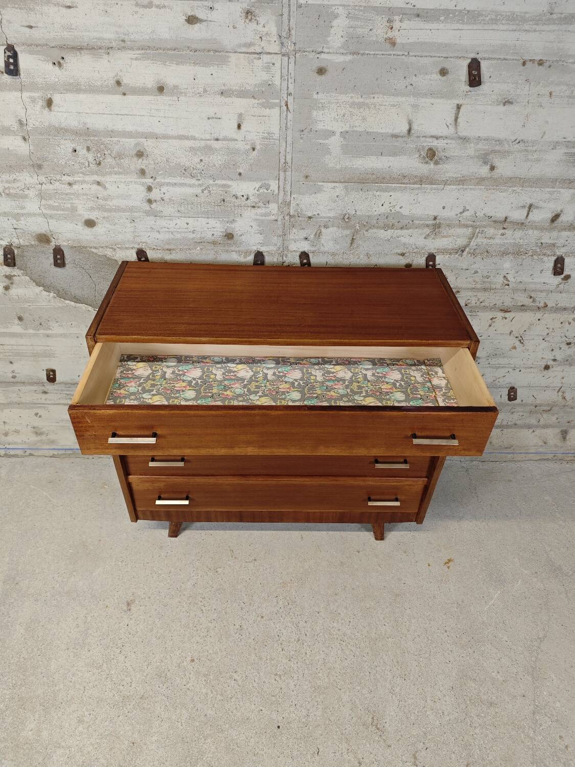 Vintage chest of drawers