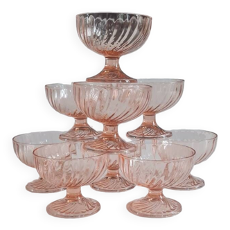 Set de 9 coupes en verre rosaline