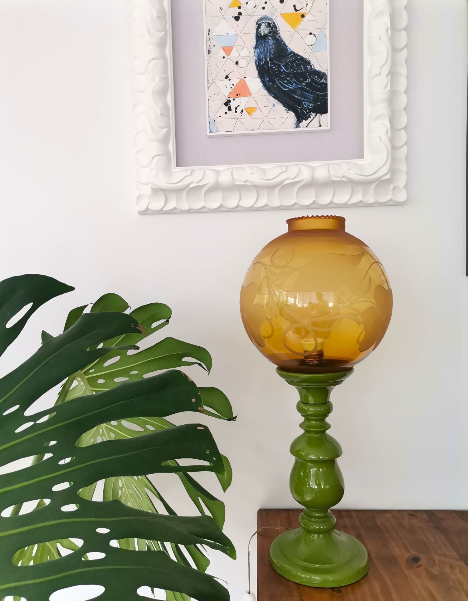 Mid-century italian yellow & green wood and glass table lamp