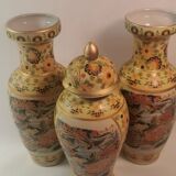 Ensemble de 3 vases japonais anciens Satsuma