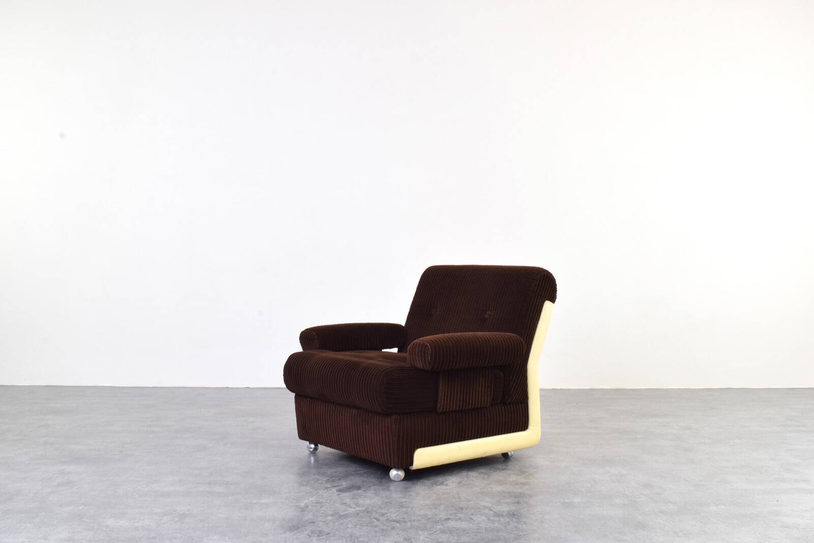 Fauteuil de salon allemand du milieu du siècle, années 1970.