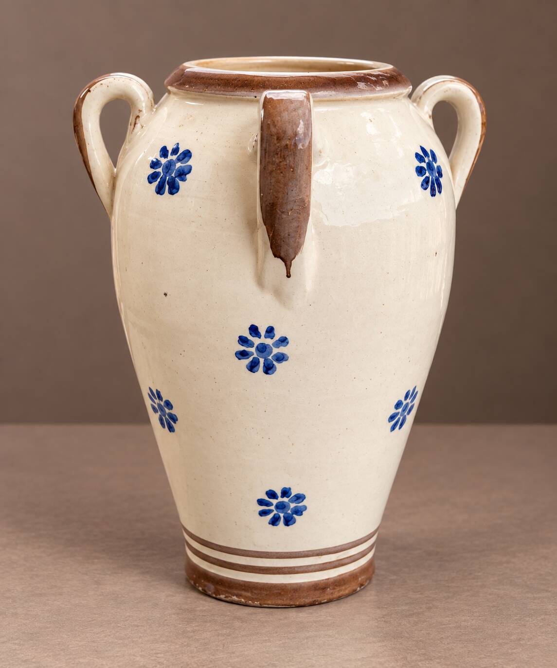 Ceramic vase with four handles from Grottaglie, decorated with a rooster, Apulia.