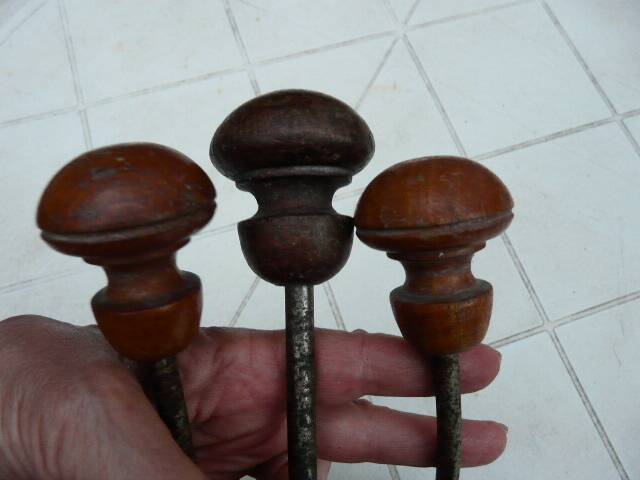 Set of 3 double bistro coat racks in wood and metal