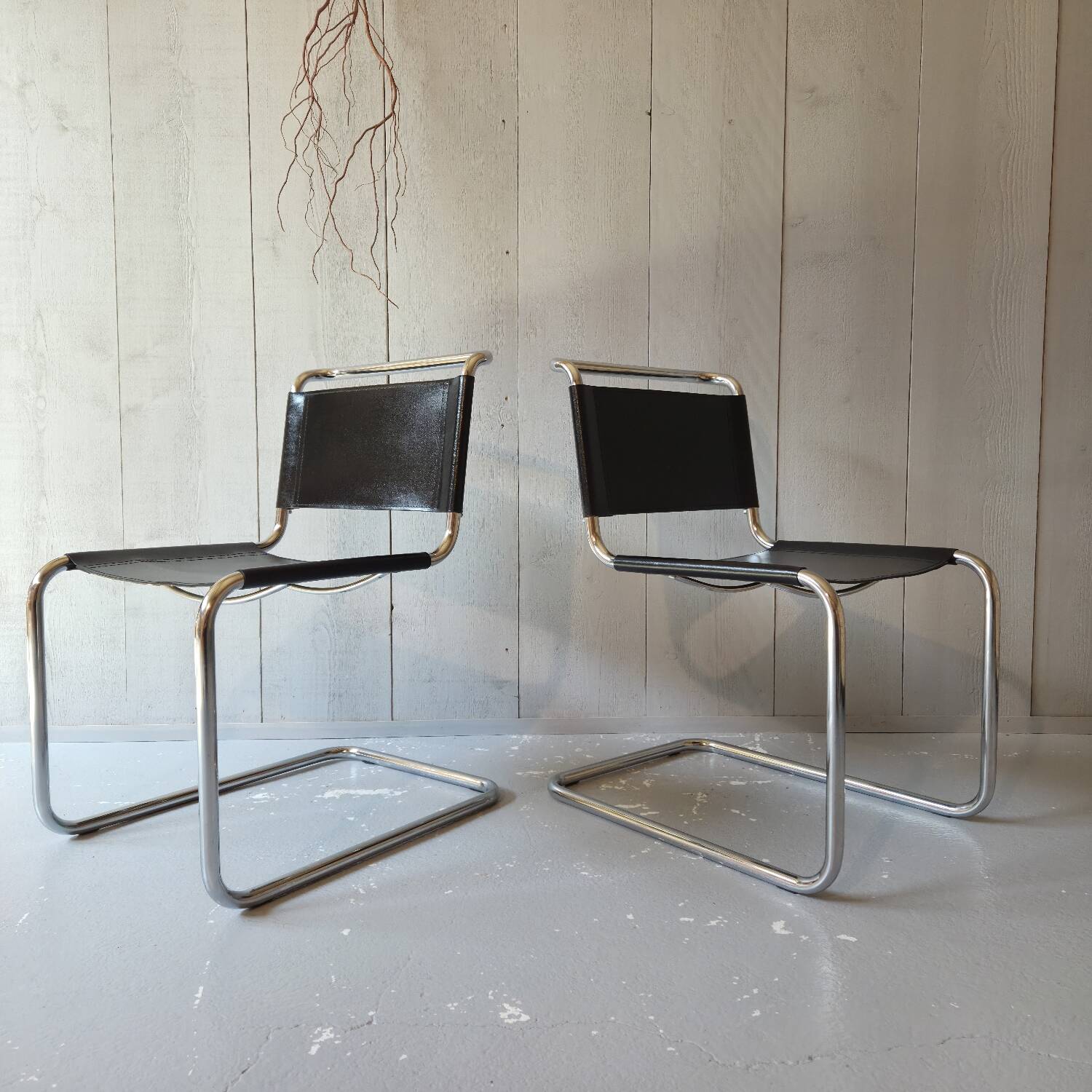 Bauhaus cantilever chairs