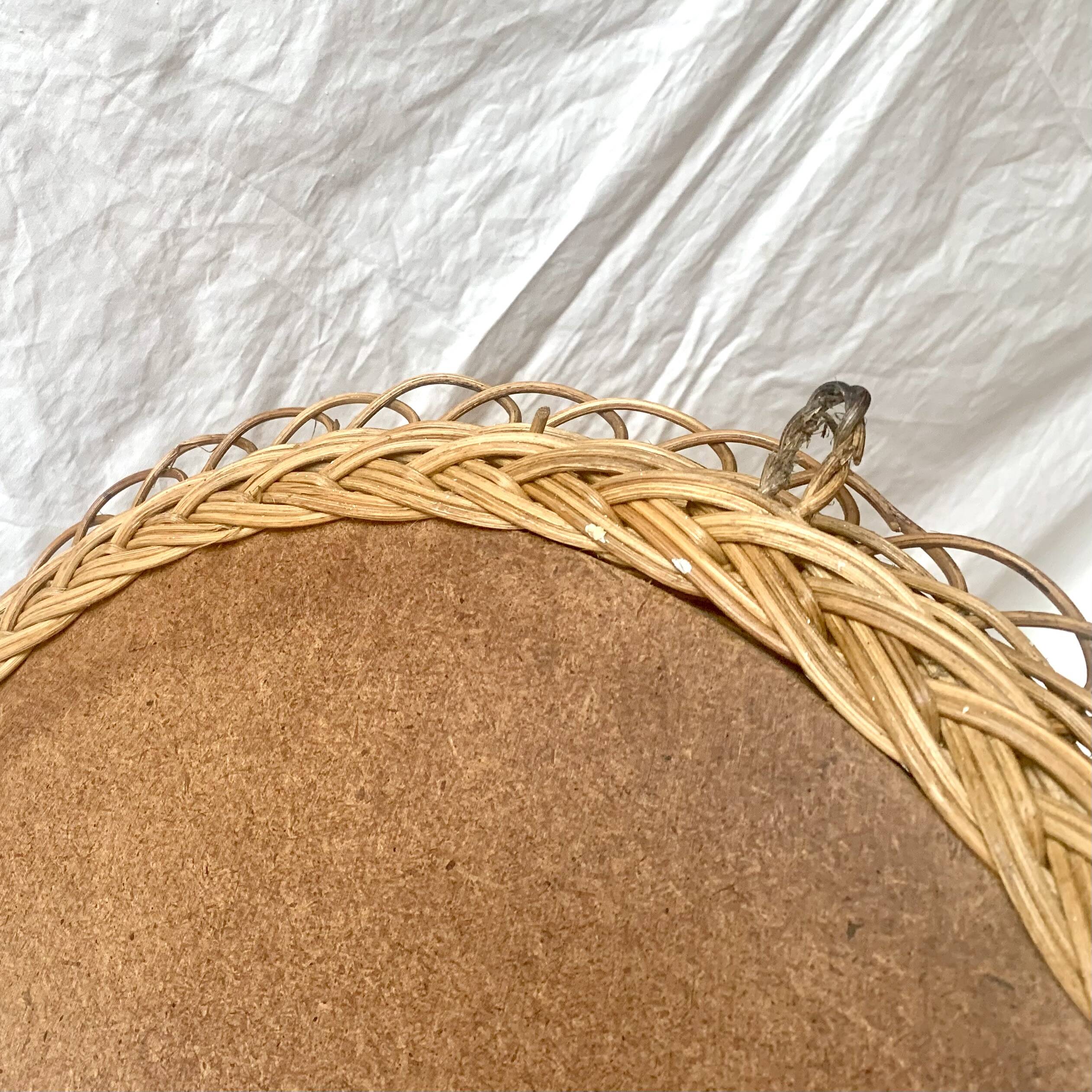 Round vintage wicker mirror - 45 cm