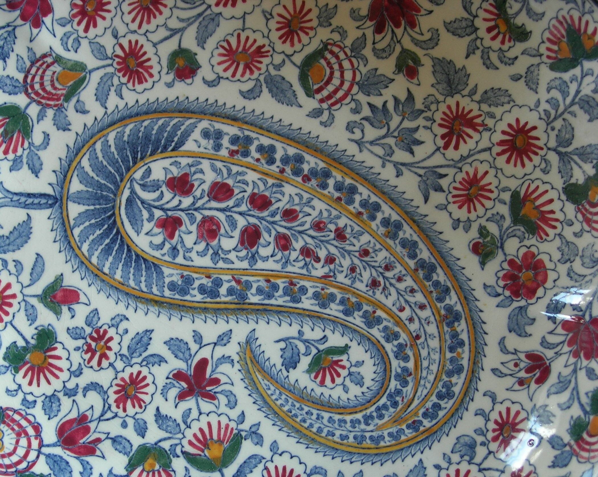 Dish in Gien earthenware