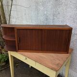 Wall shelf