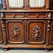 Important two-body buffet from a hunting lodge in carved walnut, Renaissance style.