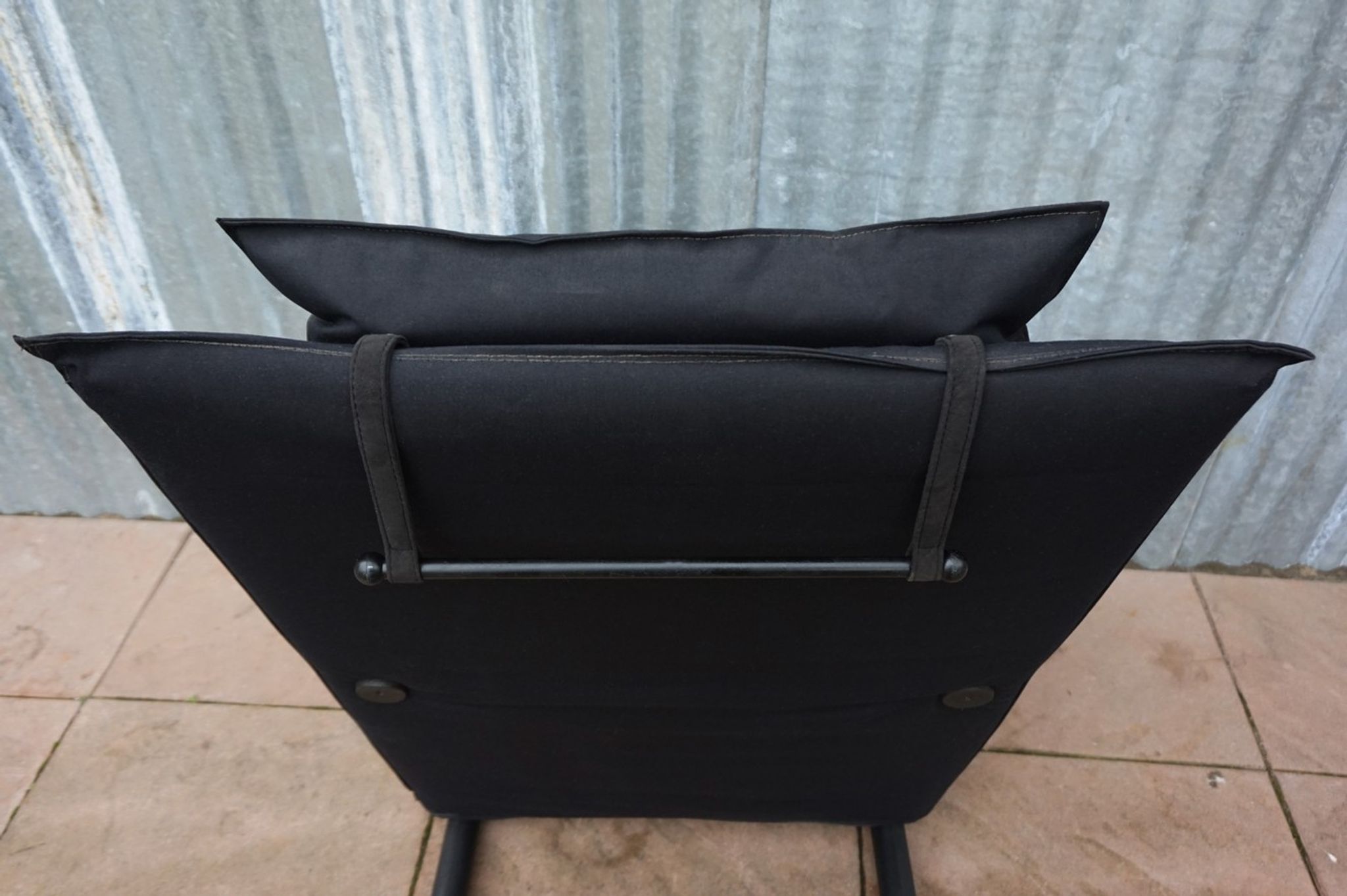 Armchair for arflex burkhard vogtherr 't-line'