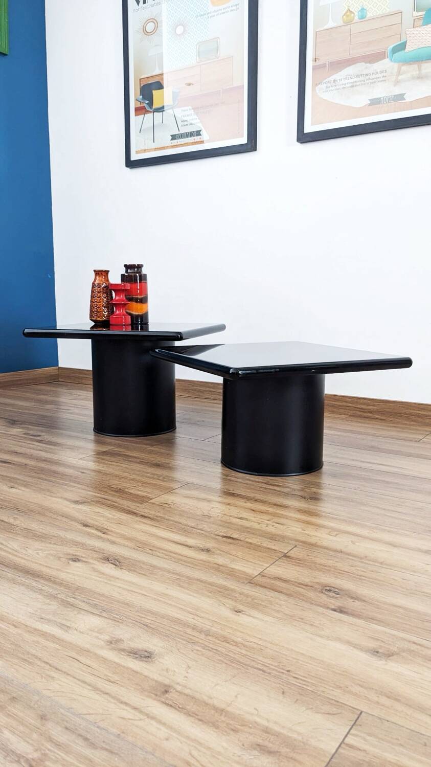 Lot de 2 tables basses gigognes Cidue, années 70