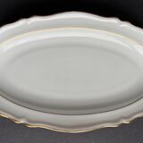 2 small oval dishes in white porcelain