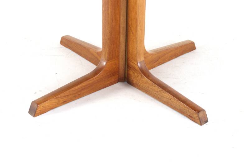 Table à manger ovale extensible Gudme 'Jysted' - design danois en teck vintage