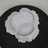 Handle plate with three compartments called "beggar"