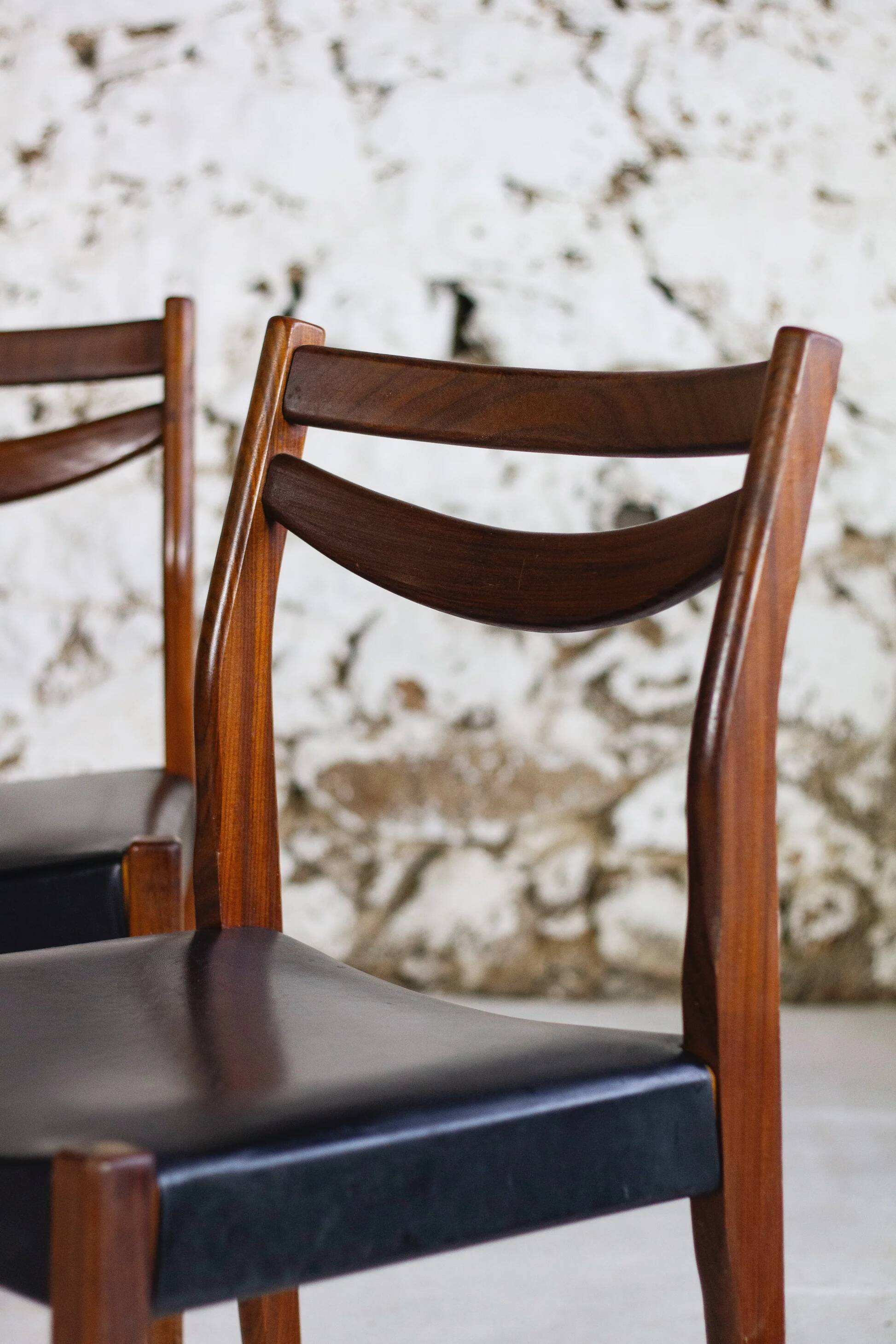 4 vintage Scandinavian chairs in teak and imitation leather, 1960