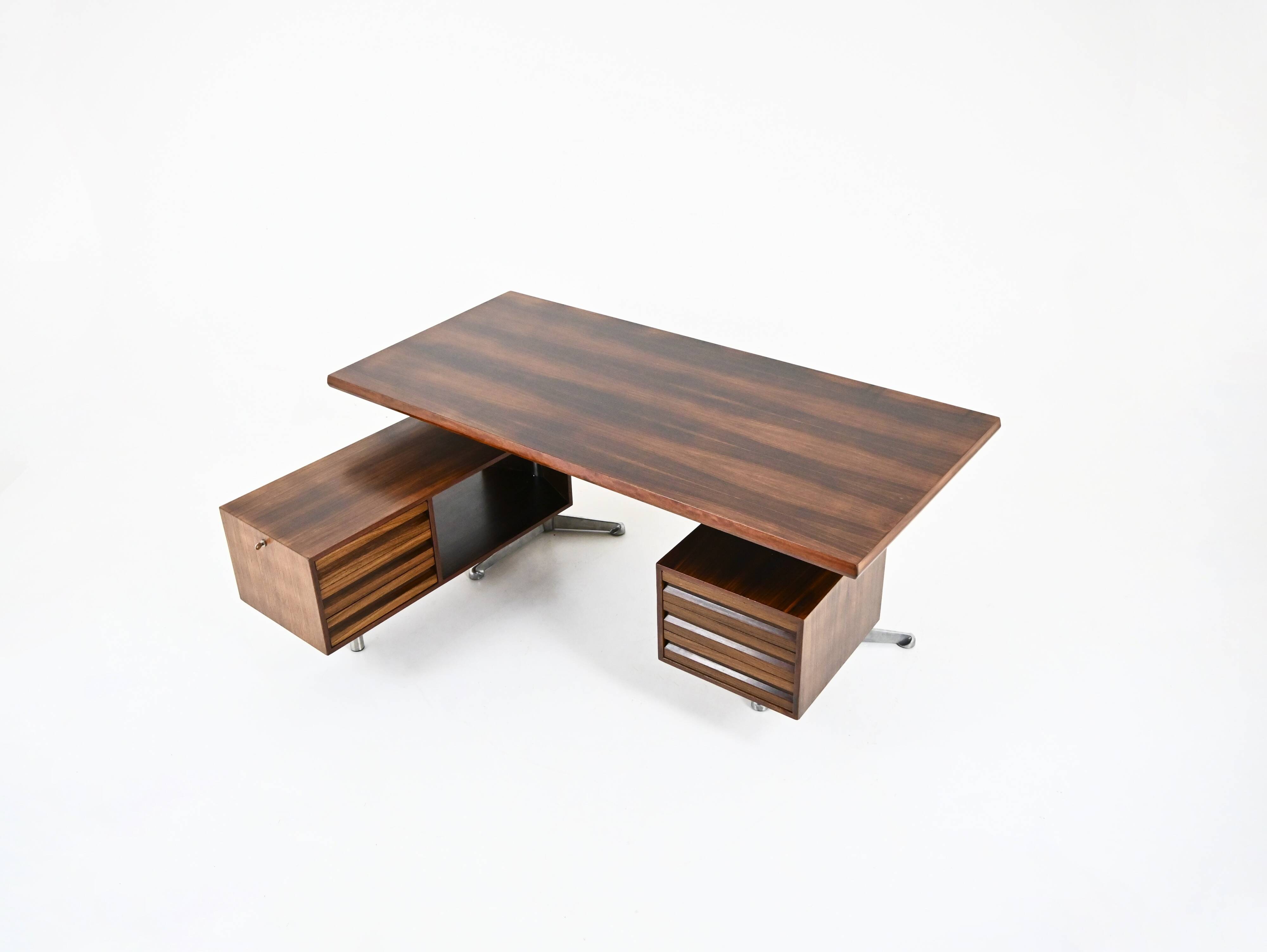 Desk by Osvaldo Borsani for Tecno, 1960s