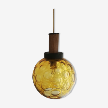Lampe à globe suspendue en verre à bulles ambrée portugaise du milieu du siècle