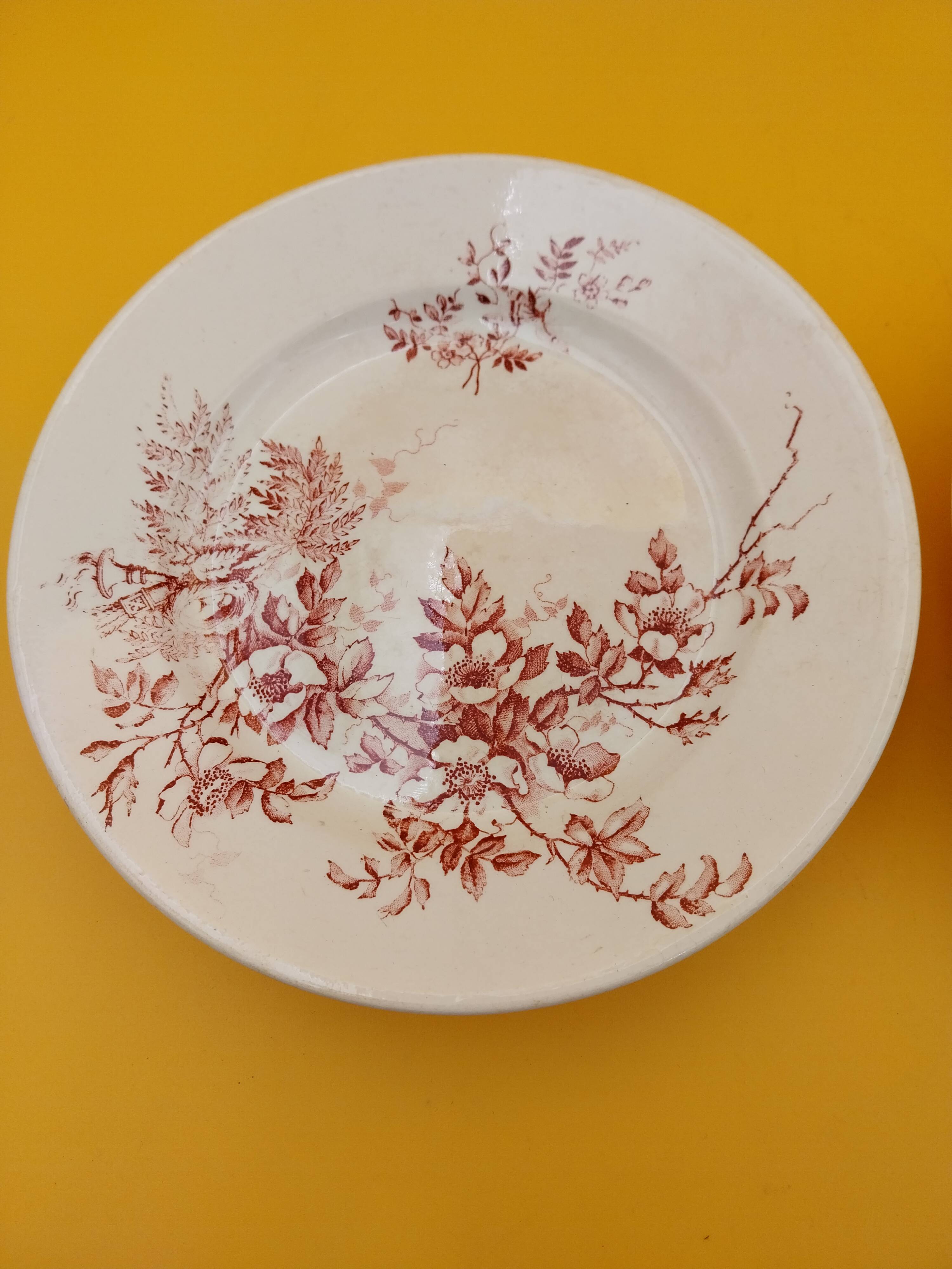 2 Compotiers Choisy le Roi Avellan Boulenger ironstone floral decoration red