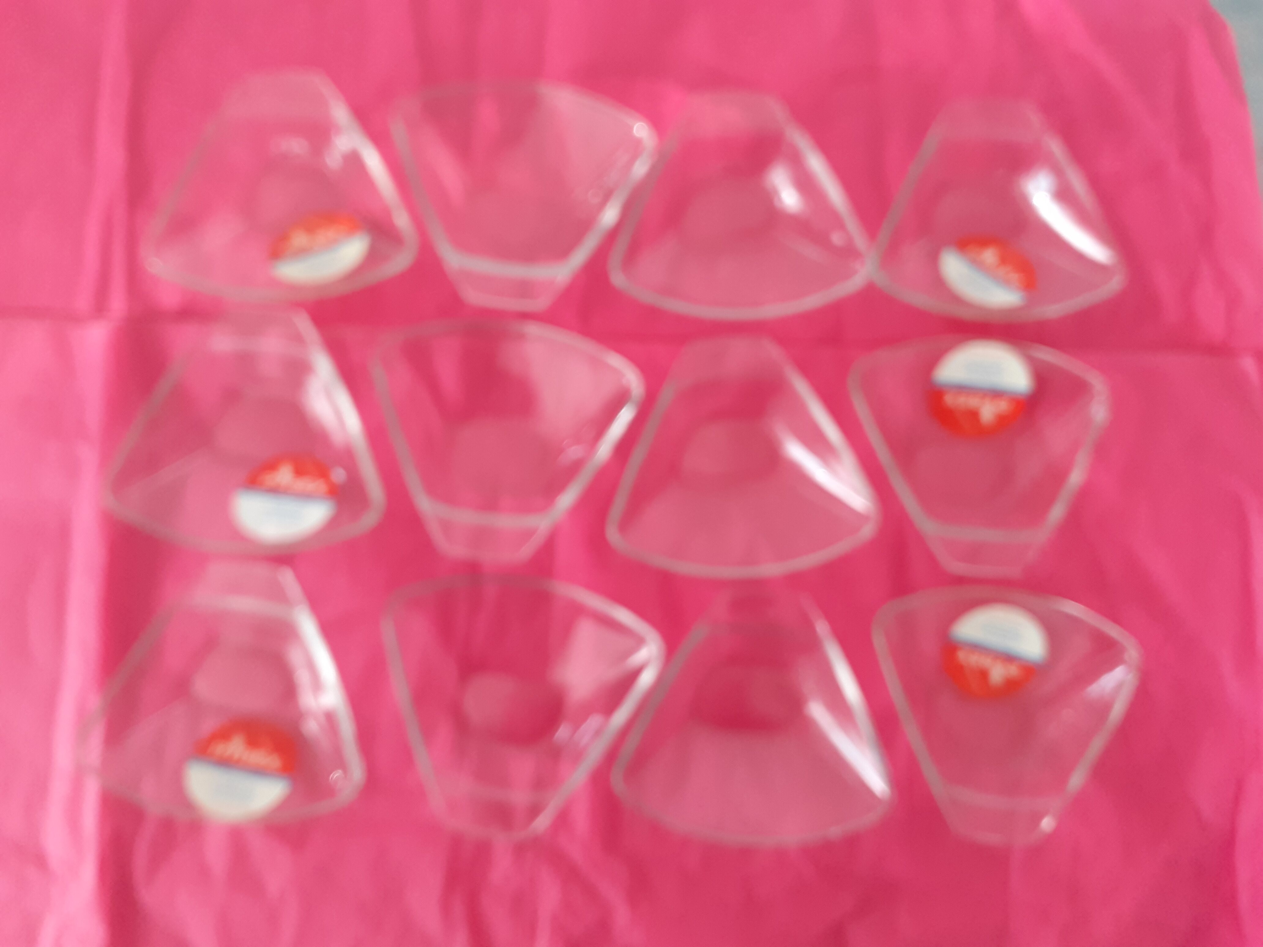12 cups in the shape of scallop shell vintage pyrex glass