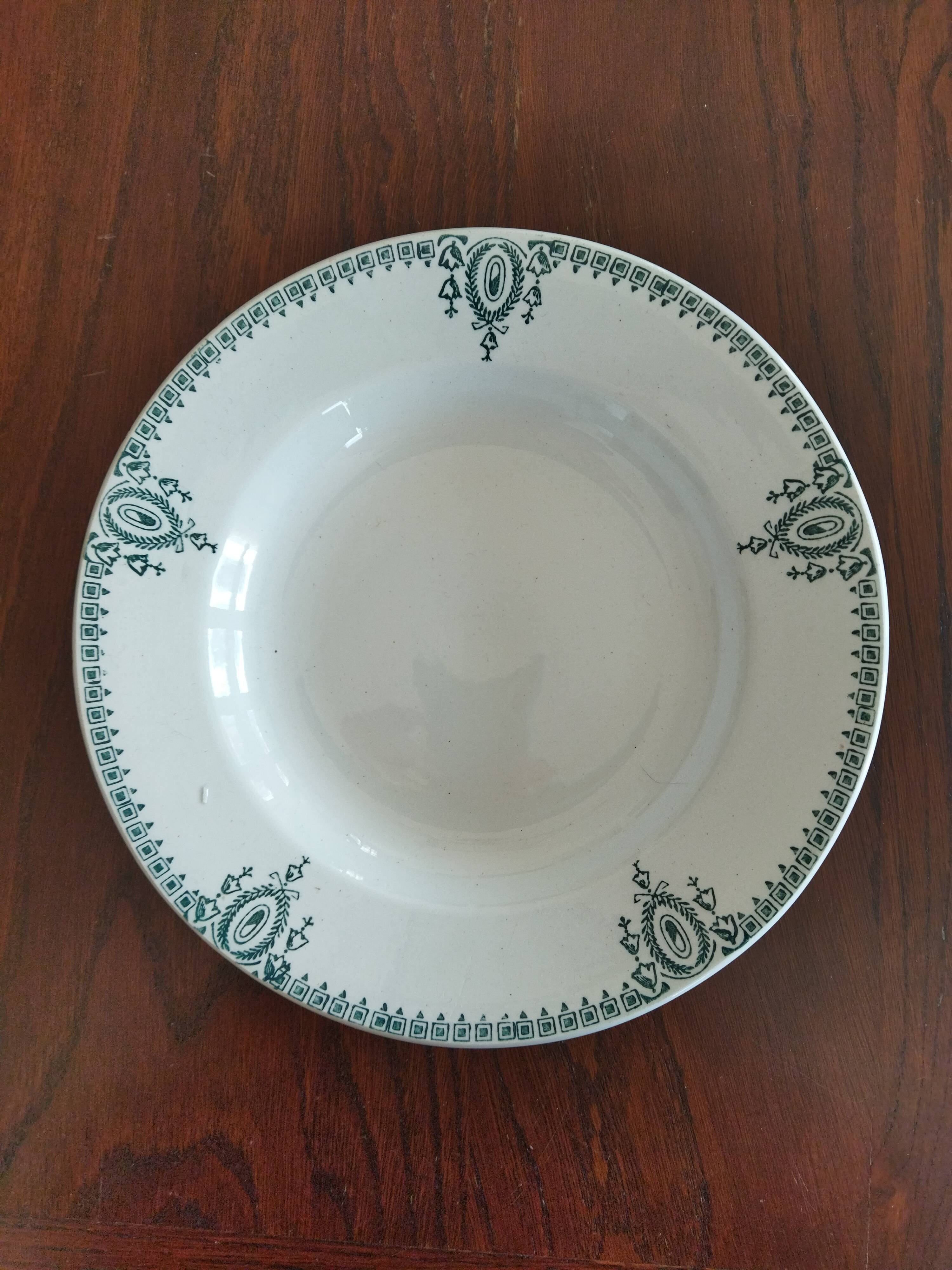 8 iron earthenware plates (St Amand Hamage HB & Cie Sarreguemines Digoin)
