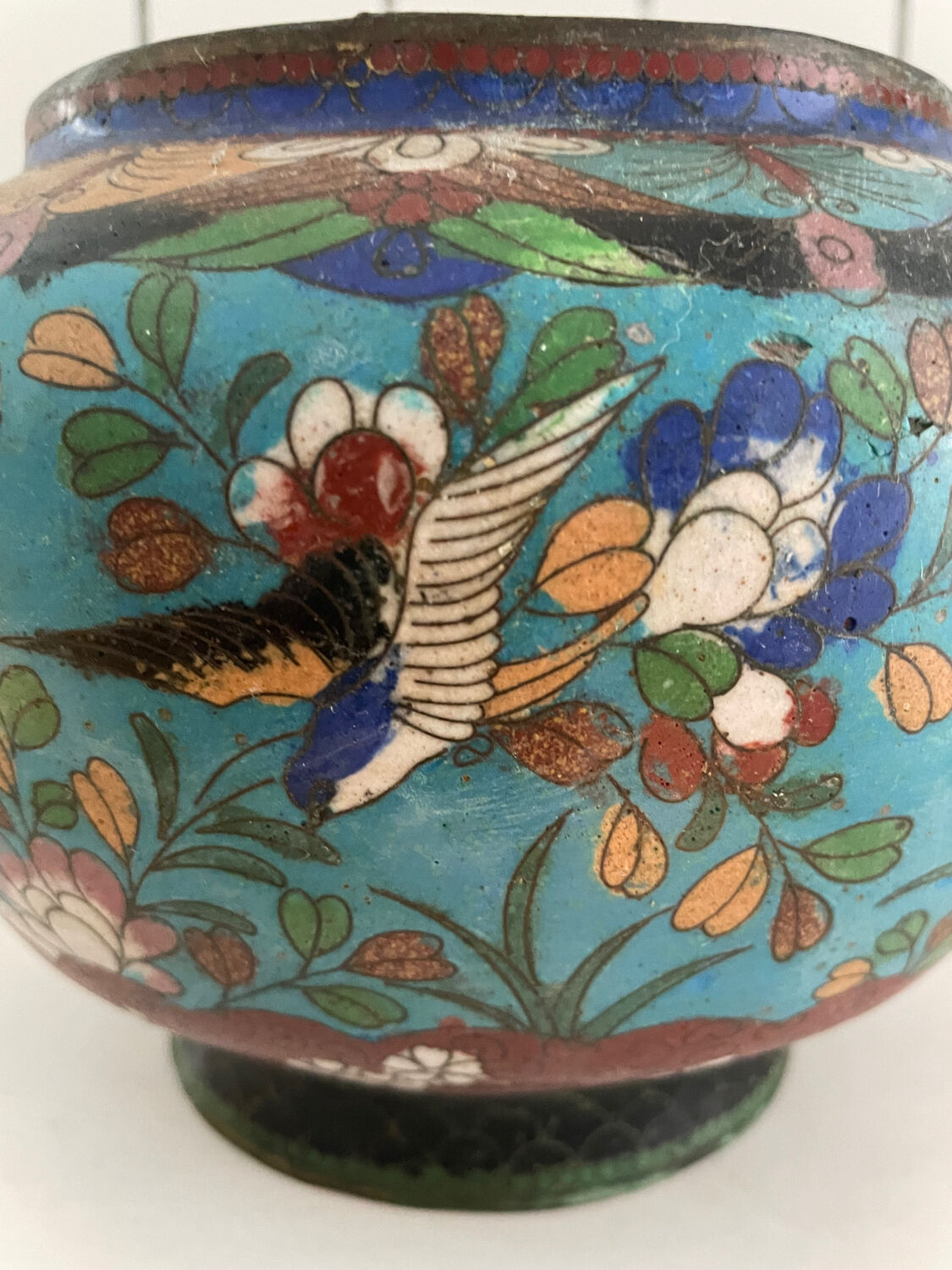 Cache-pot ancien en cloisonné, Japon, XIXe
