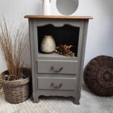 Oak chest of drawers