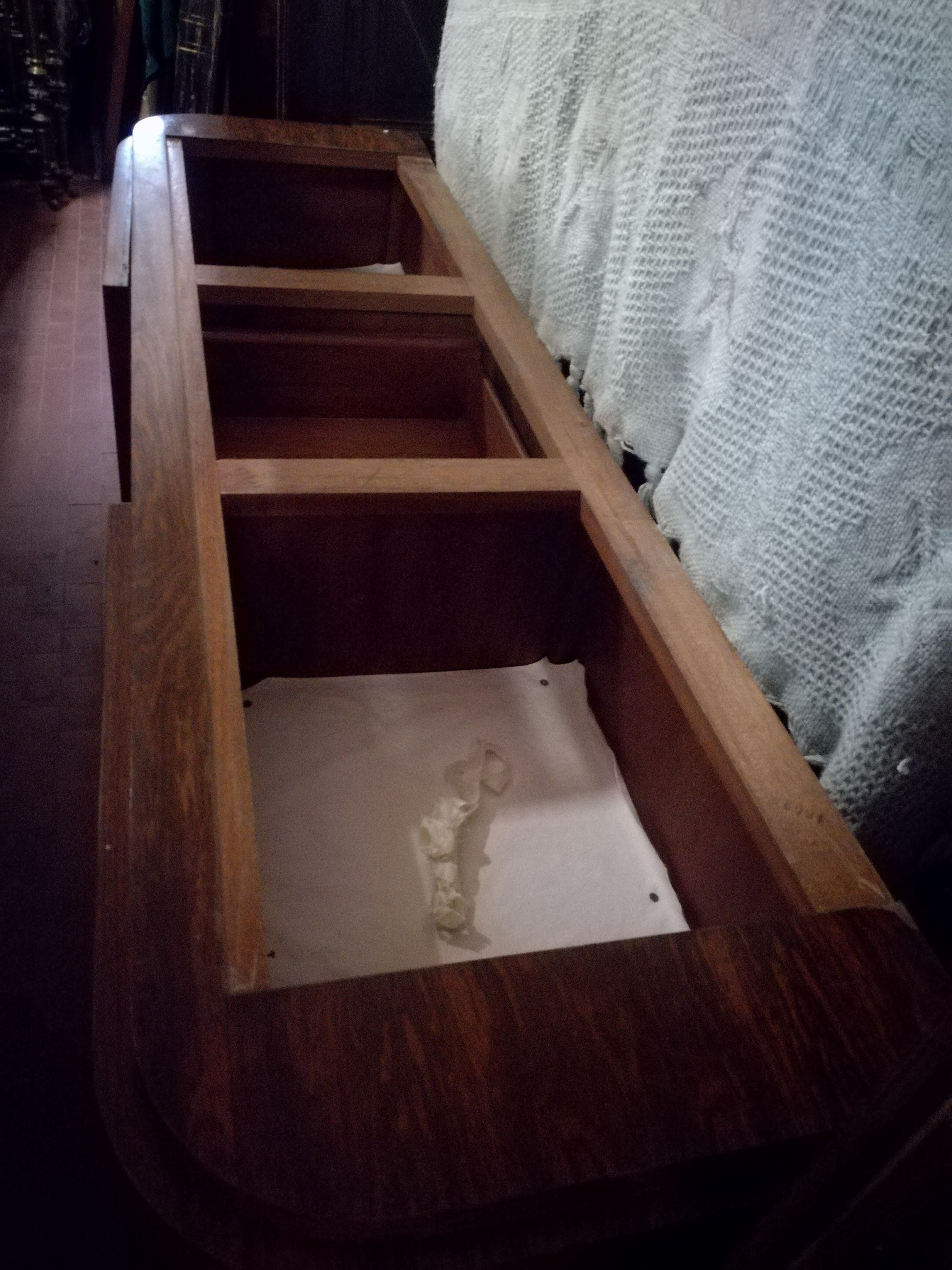 Buffet art déco avec plateau en marbre