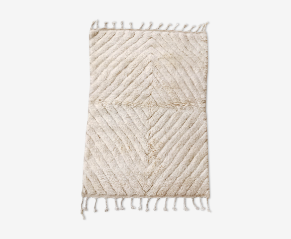 Moroccan Berber carpet blessed ouarain ecru plain with engraved diamonds 165x106cm
