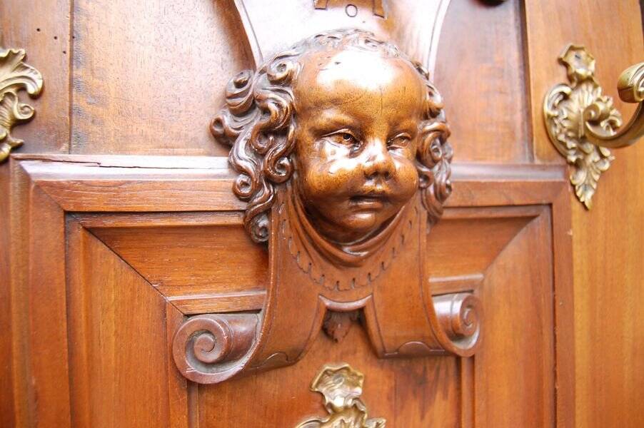 Vestiaire Napoléon III en noyer