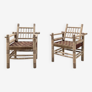 Paire de fauteuils en bois et cordes