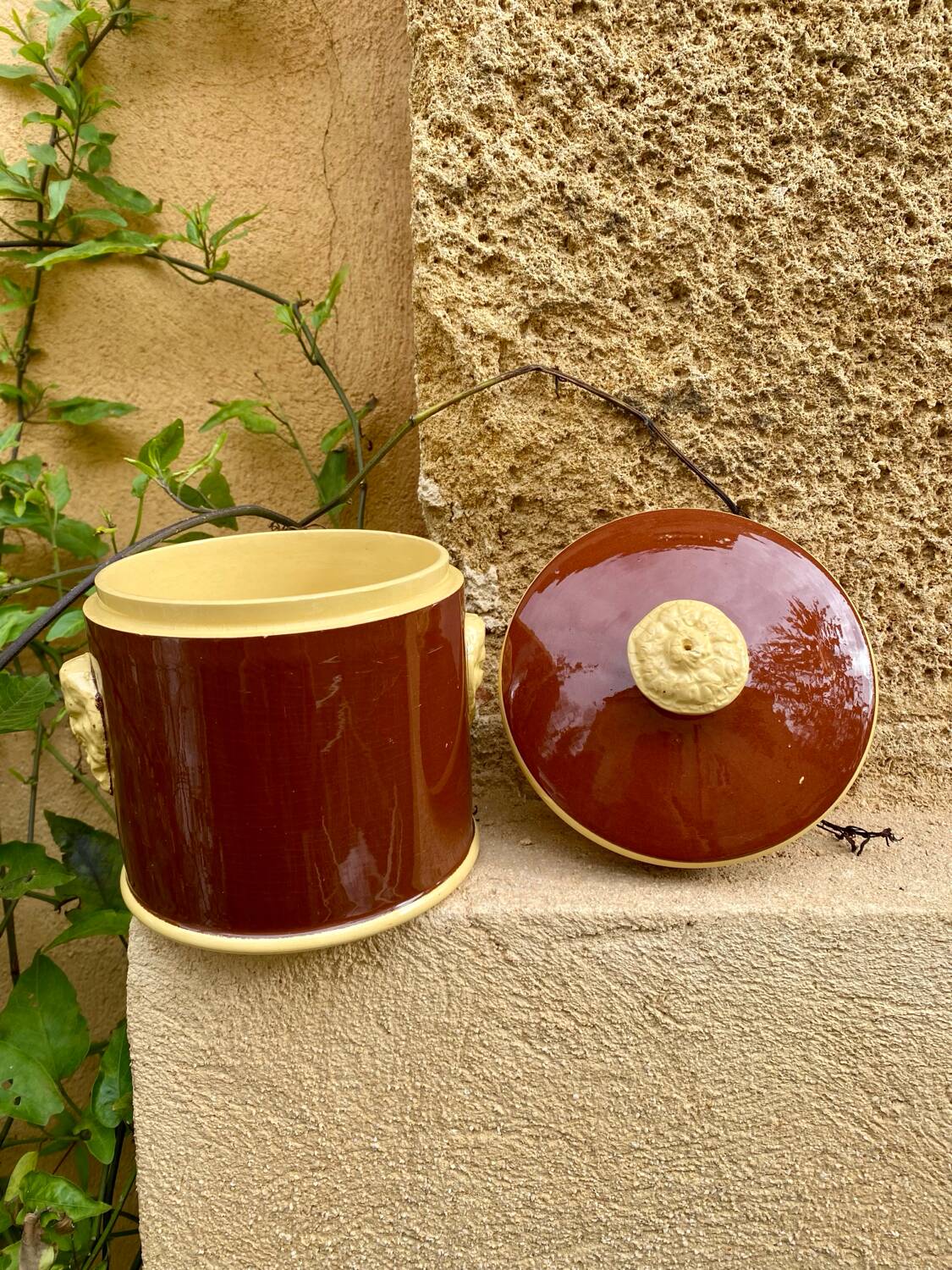 Sarreguemines fireclay pot