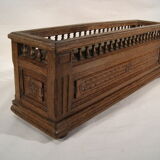 Old planter planter outside wooden box around 1900