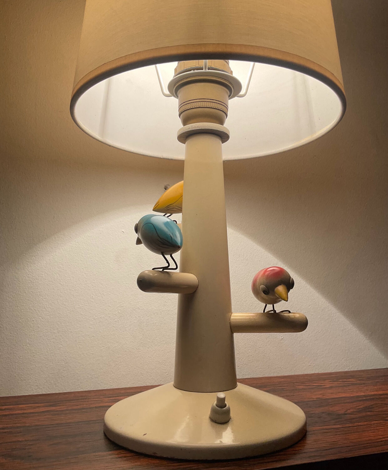 Suzanne Bonnichon lamp made of wood from the 1960s.