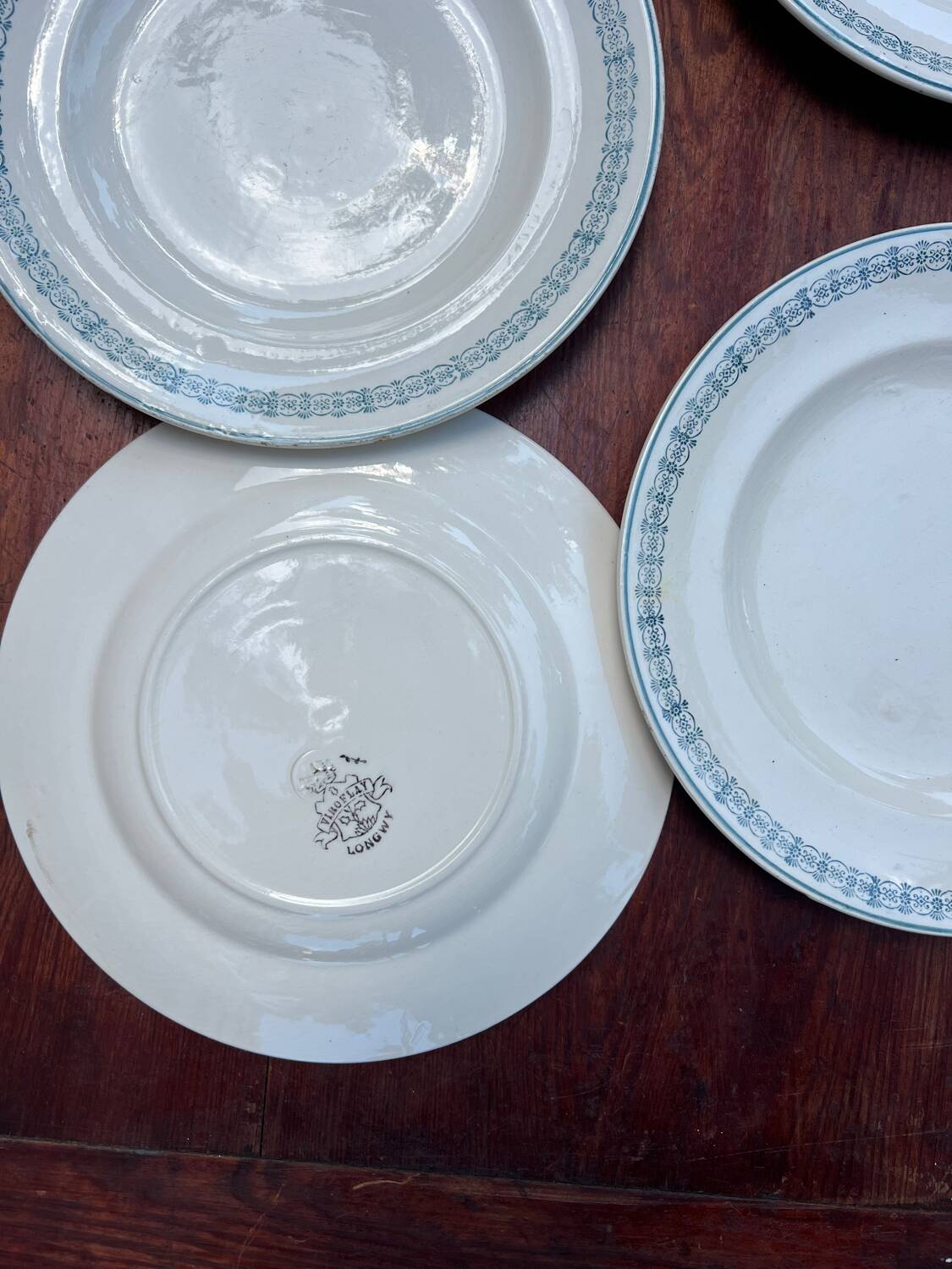 Assiettes terre de fer Longwy
