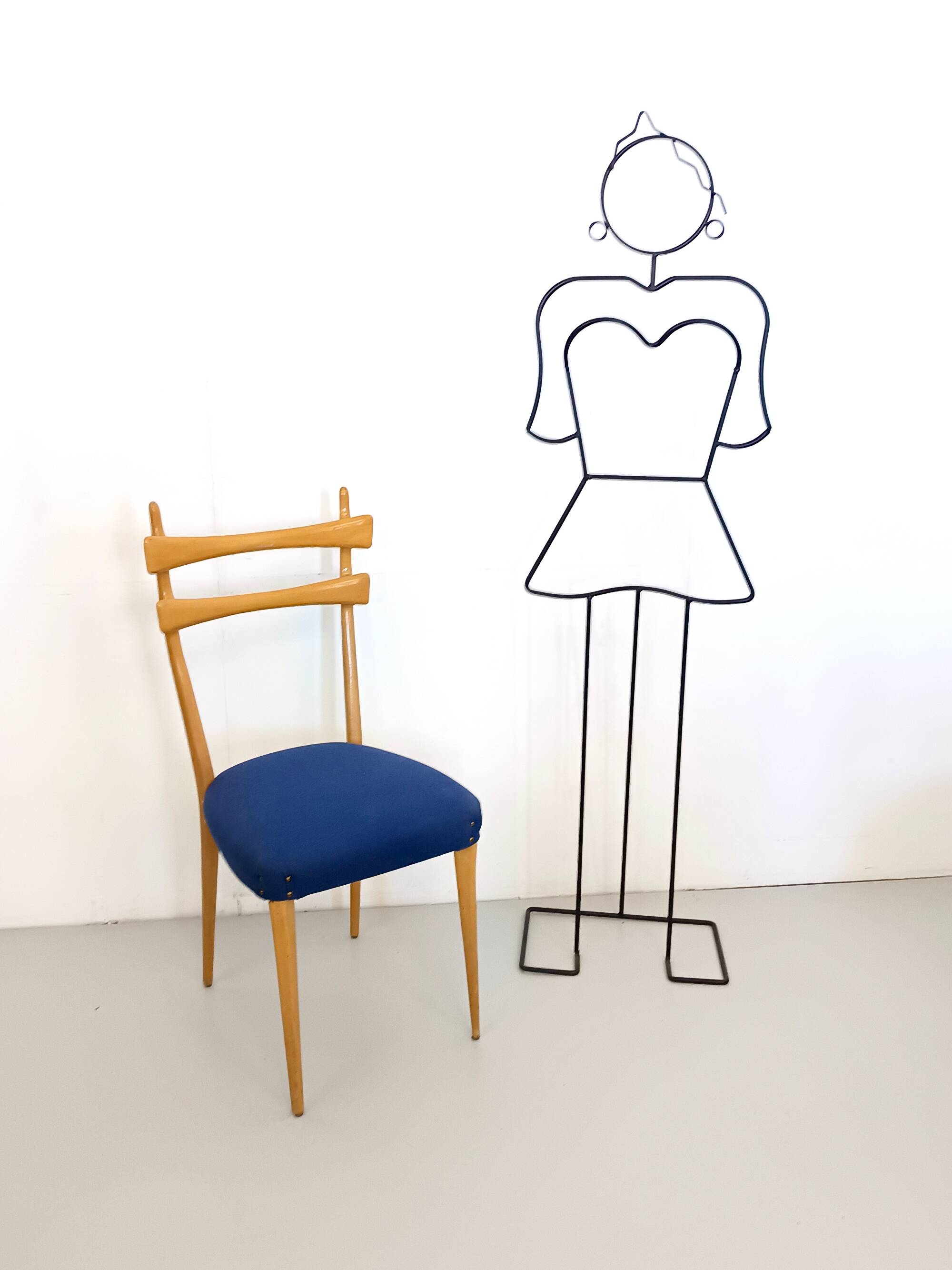 Vintage Maple Dining Chairs with Ultramarine Blue Fabric, 1950s, Set of 5